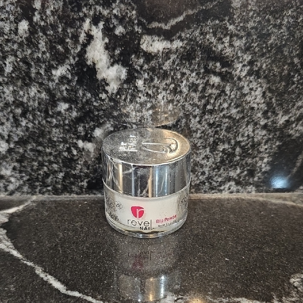 Illuminate Revel Nail Dip Powder